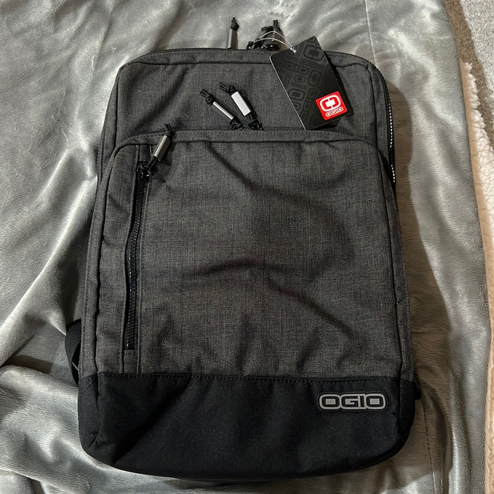BRAND NEW OGIO Sly Pack Backpack (heather grey)